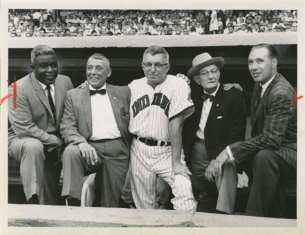 1962 Hall of Fame Induction Class Vintage Wire Photo with Jackie Robinson    